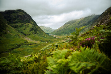 Scenic Scottish Highlands and Isle of Skye Landscapes with Mountains, Valleys and Green Nature © Patricia