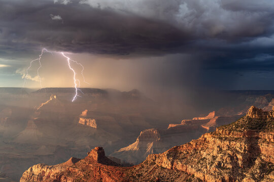 Lightning storm in Grand Canyon National Park