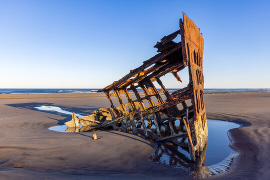 Shipwreck Skeleton
Wreck of the Peter Iredale
Fort Stevens State Park
Oregon