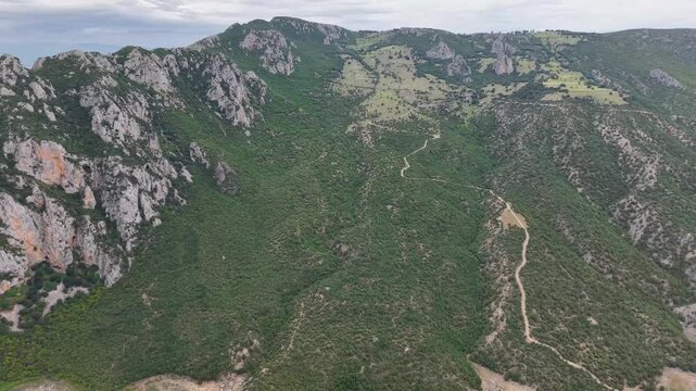 Breathtaking Aerial View of Kaplancık Canyon in Vezirk&ouml;pr&uuml;, Samsun, T&uuml;rkiye