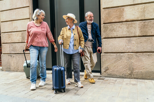 Seniors enjoying travel and companionship