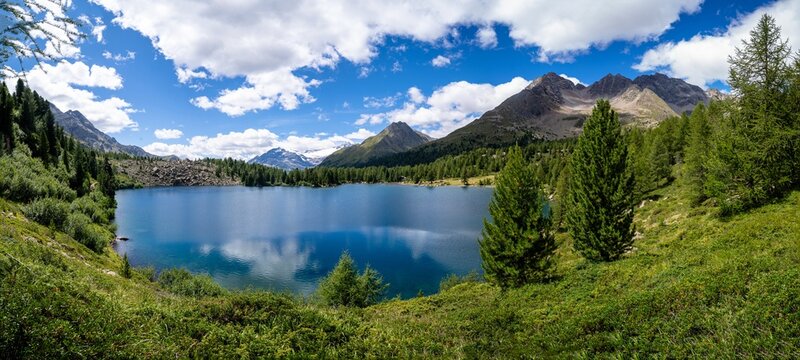 Lagh da Val Viola im Herbst &ndash; Bergsee im Val Viola bei Poschiavo, Graub&uuml;nden