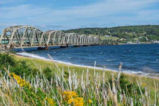 pont ferroviaire, lac Bras d`Or, Iona,  Nouvelle &Eacute;cosse, Canada