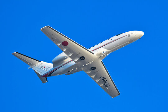 Ministry of Land, Infrastructure, Transport and Tourism Cessna Citation CJ4 flight inspection aircraft (JA012G) flying over Tokyo