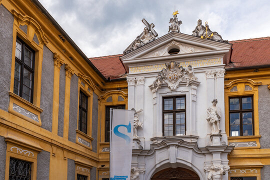 The Baroque courtyard of Durnstein Abbey (Stift D&uuml;rnstein), a former Augustinian monastery located in the Wachau Valley of Lower Austria 