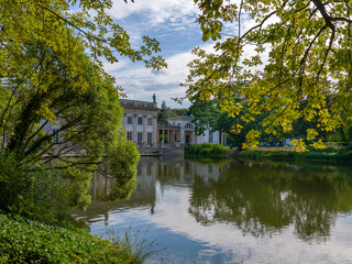 Obraz premium Palace on the Water in the Royal Lazienki Park in Warsaw