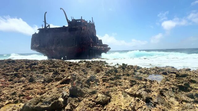 The shipwreck Maria Bianca Guidesman on beach Klein Cura&ccedil;ao