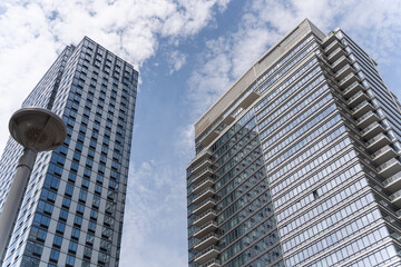 Fototapeta premium Modern New Construction in Brooklyn and Queens Borough along the East River in New York CIty