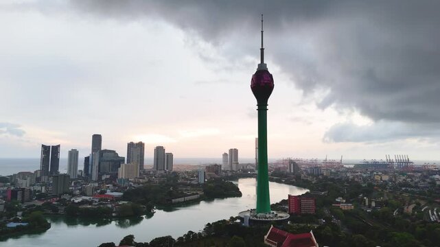 A dynamic hyperlapse capturing Colombo&rsquo;s bustling cityscape, modern skyline, waterfront and fast-moving urban life.