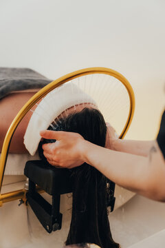 Relaxing spa head massage with water halo rinse treatment