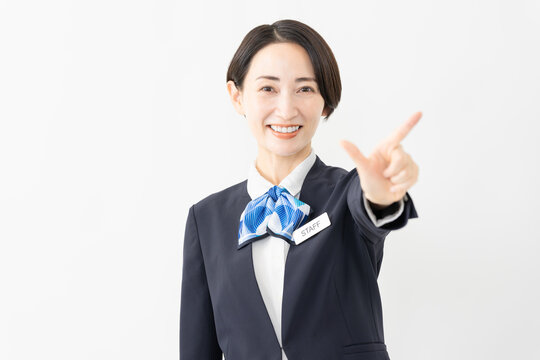 制服を着た受付係の女性　ジョブイメージ