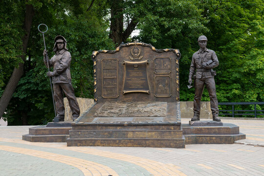 LIPETSK, RUSSIA - JULY 17, 2026: Sculptural composition in honor of the formation of the Lipetsk region. Fragment of the monument to the founders and builders of Lipetsk