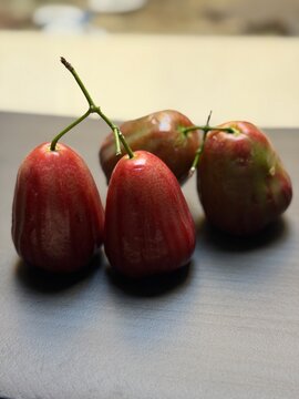 Fresh Red Wax Apples with Stems 