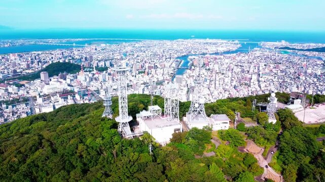 徳島の眉山と街の風景を空撮　4K