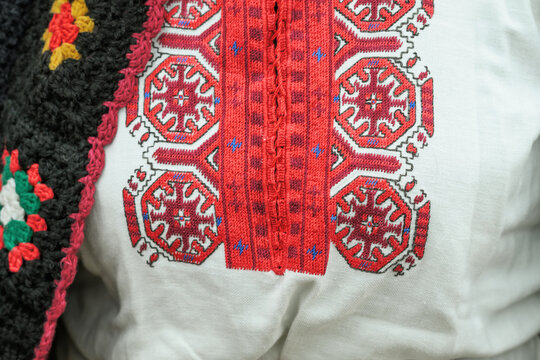 Torlak Embroidered Blouse With Black Vest