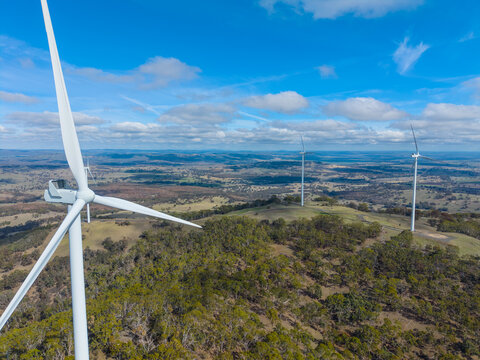 The Sapphire Wind Farm between Inverell and Glen Innes