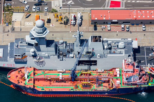The Italian Frigate Carabiniere at Garden Island, being refuelled by the ICS Allegiance