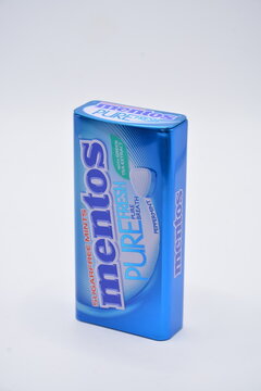 Mentos pure fresh peppermint in Manila, Philippines