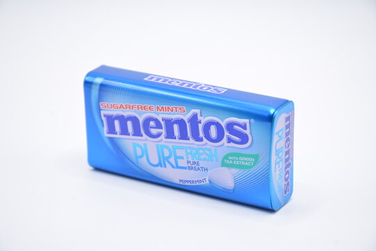 Mentos pure fresh peppermint in Manila, Philippines