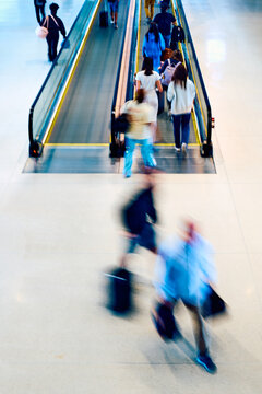 Busy airport crowd