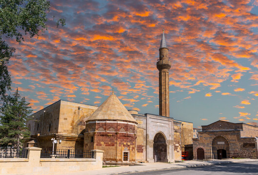 Sungur Bey Mosque, built in the Ilkhanid period in the center of Niğde, commissioned in the name of the governor of that time.