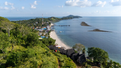 Obraz premium Aerial view of Teluk Tamiang Beach, a white-sand beach in Kotabaru, South Kalimantan