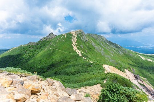 西天狗岳」の写真素材 | 353件の無料イラスト画像 | Adobe Stock