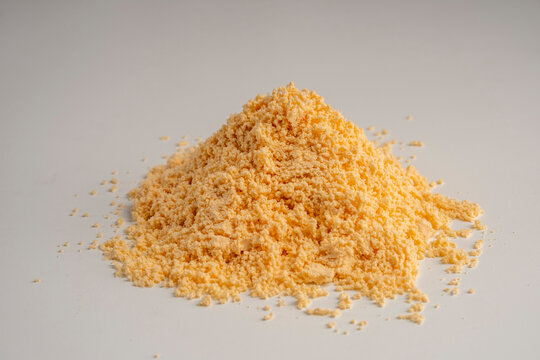 Egg powder with whole eggs, preparation for baking or cooking recipes