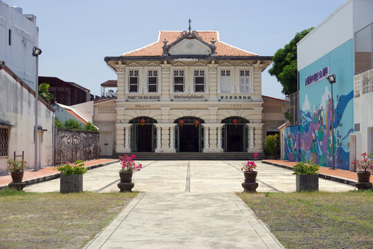 Sino-Portuguese architecture of the historic Thai Hua Museum in Old Phuket Town, Thailand