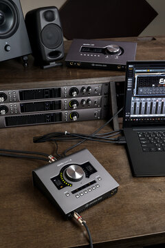 Universal Audio Apollo twin X & Apollo X4