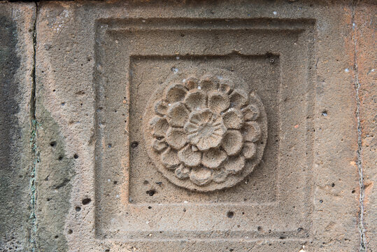 Beautiful carvings at Sangam Mahuli, Sri Kashi Vishweshwar Temple, Dakshin Kashi, Maratha and Hemadpanthi architecture, at the confluence of the Krishna and Venna rivers, Satara, Maharashtra, India.