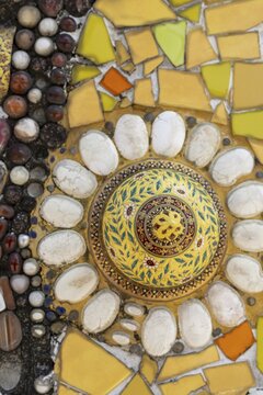 Main chedi (Phra That) decorated with over 5 million colourful mosaic stones and ceramic pieces, Buddhist temple complex Wat Phra That Sorn Kaew, Khao Kho Mountains, Phetchabun Province, Isan, Thailand