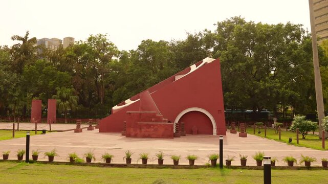 new angles of delhi's popular astromical monument "jantar mantar".