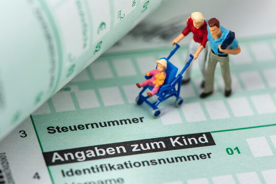 Ein Formular f&uuml;r die Einkommensteuererkl&auml;rung zum Finanzamt