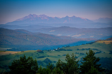 Pieniny, widoki polskich pięknych gór lato © Maciej G. Szling