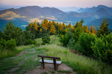 Pieniny, widoki polskich pięknych gór lato © Maciej G. Szling
