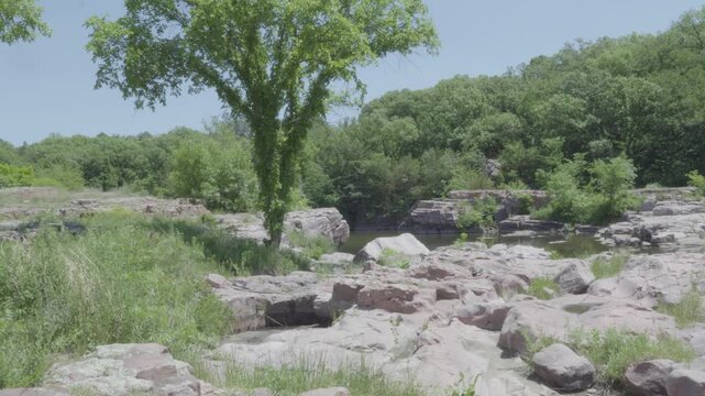 Palisades State Park rock formations and scenic landscape