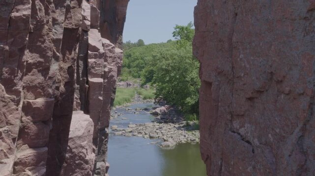 Palisades State Park rock formations and scenic landscape