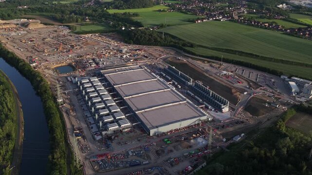 Hyperscale datacenter construction for cloud computing services