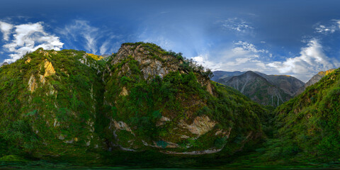 Fototapeta premium 360-Degree Mountain Valley Panorama with Lush Greenery