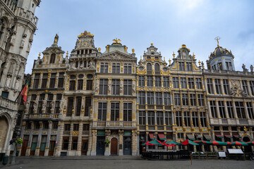 Fototapeta premium Panoramic guild houses on Grand Place at Grand Place, Brussels, Belgium