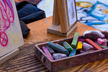Obraz premium Chalk art colors for street fair