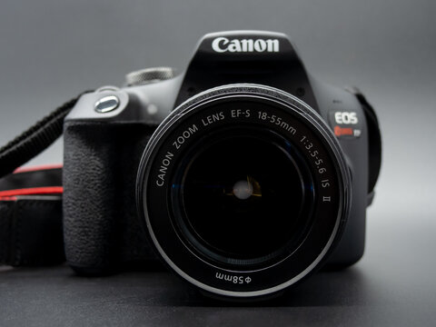 Zapopan Jalisco, Mexico - August 14, 2025: Camera Canon EOS Rebel T7 DSLR with lens and complete accessories