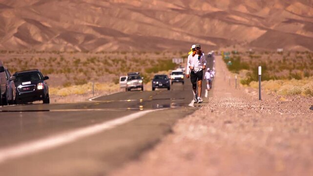 badwater athletes suffering through the heat of the desert