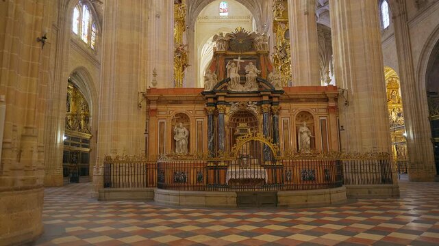 Ornate chapel and sculpted religious figures inside the historic Segovia Cathedral