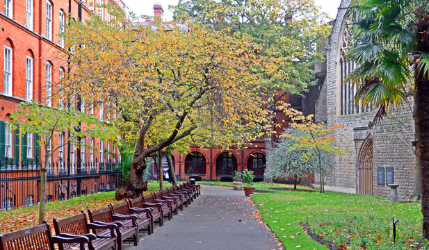 Mount Street Gardens, Mayfair, London