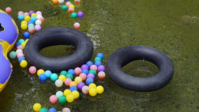 floats and small balls in the children's pool