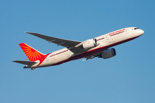 Air India Boeing 787-8 (VT-ANL) taking off from Hong Kong Airport on December 1, 2013 in Hong Kong, China