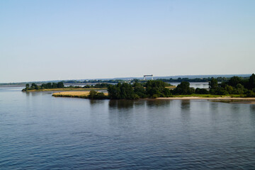 Obraz premium Neßsand und Hanskalbsand sind idyllische Elbinseln bei Hamburg