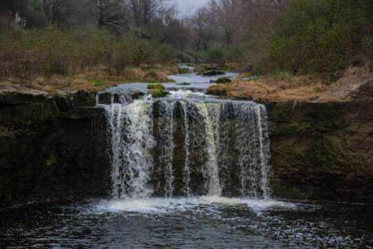Cascada cercana